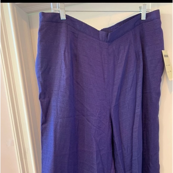 NEW BEAUTIFUL PURPLE DRESS PANTS W/POCKETS SIZE 18W - Picture 7 of 8